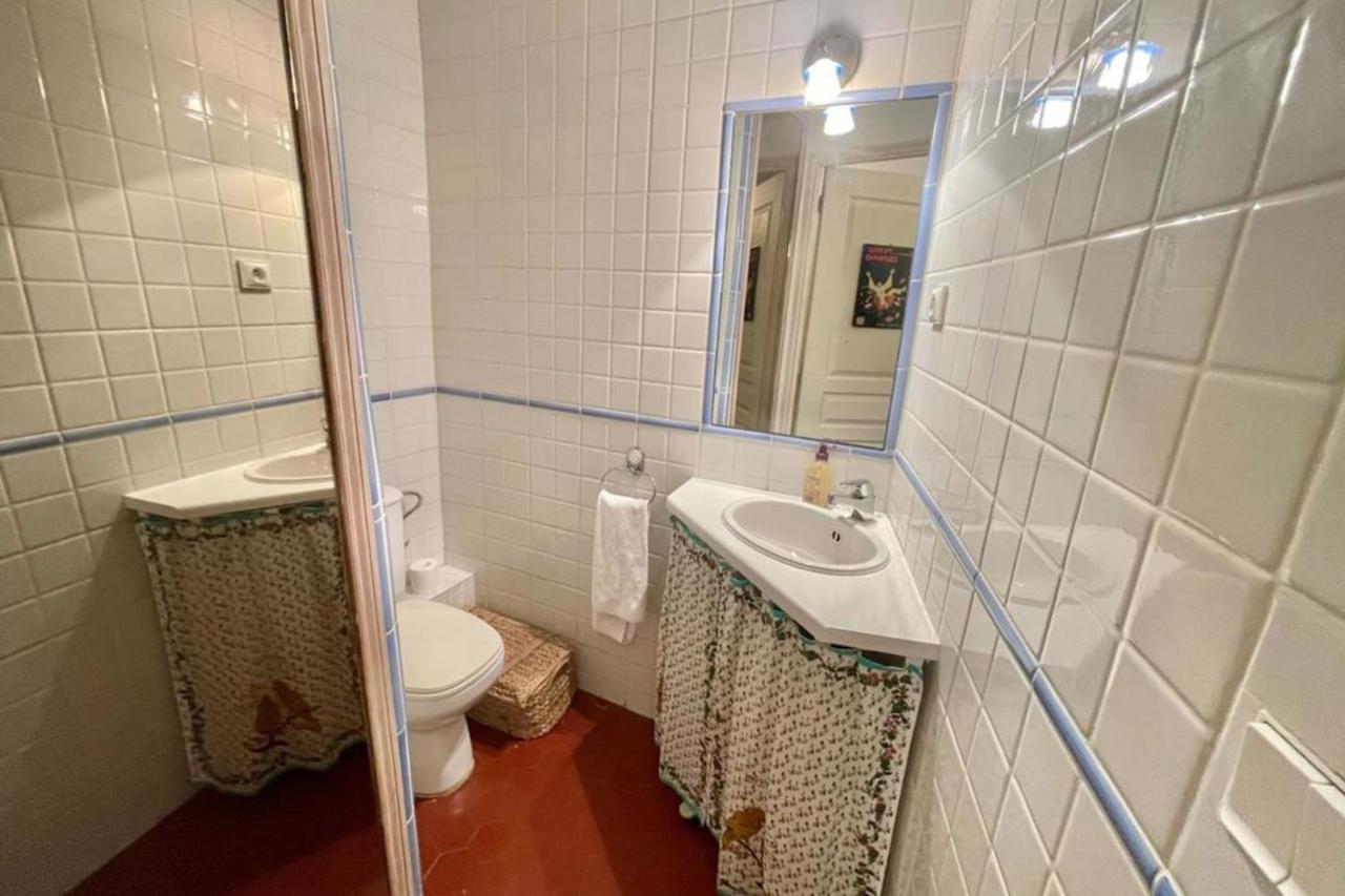 Great In The Heart Of Meynadier Old Neighbourhood ! *